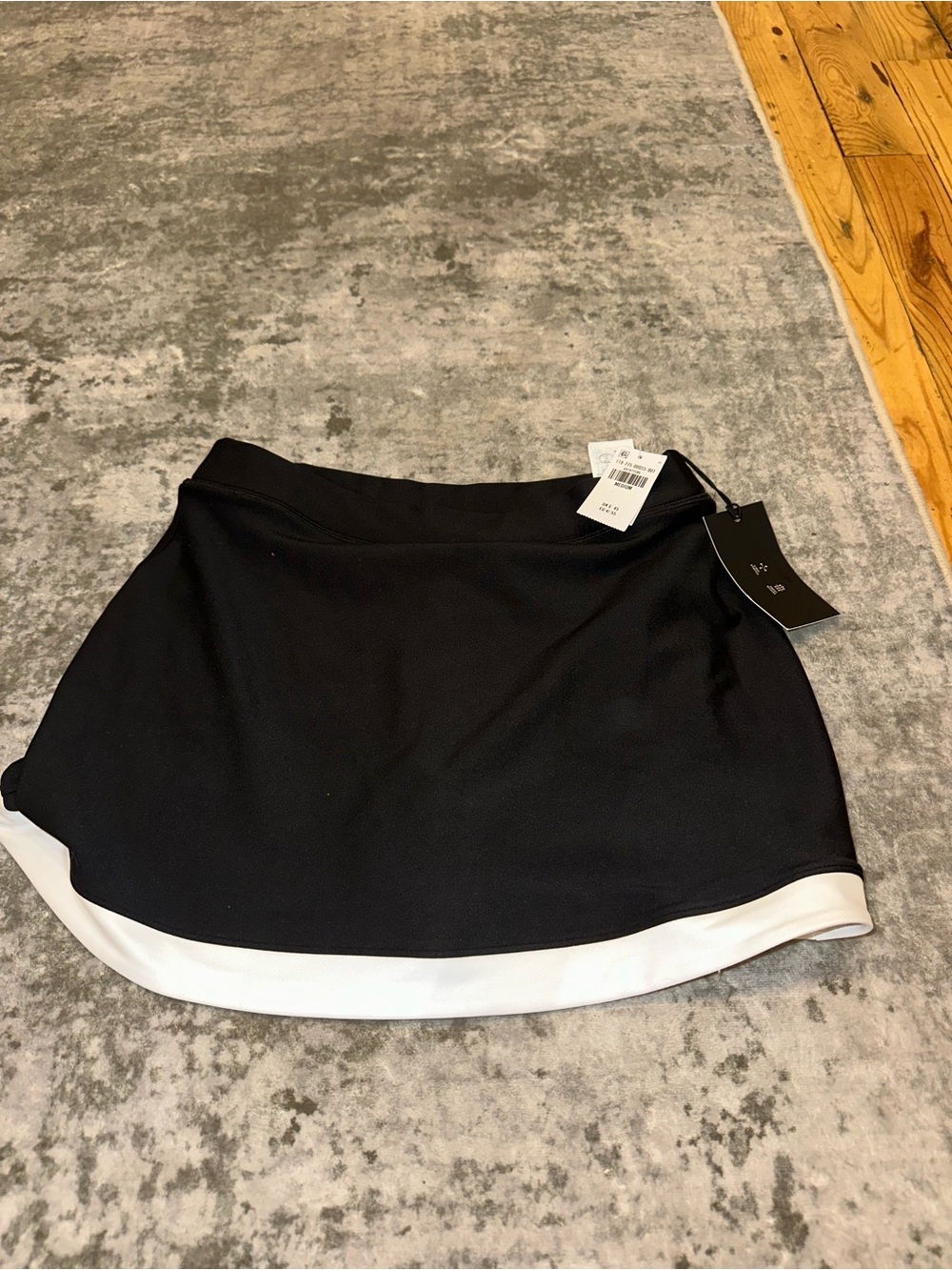 YPB Abercrombie & fitch Black Women’s Active Skort with White Hem